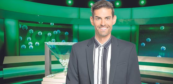Ralph Huber-Blechinger setzt auf sportlich-moderne Anzüge bei der Lotto-Ziehung.