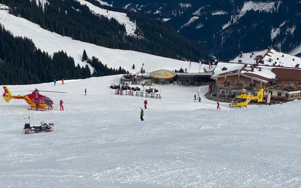 Beide Kinder mussten mit Notarzthelikoptern in Krankenhäuser geflogen werden.