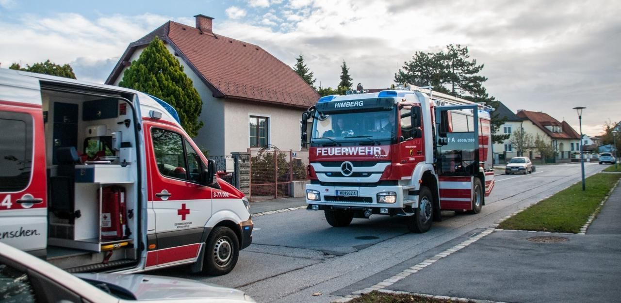 Heute.at - Rauchgase: 2 Verletzte bei Feuer auf Herd in Küche