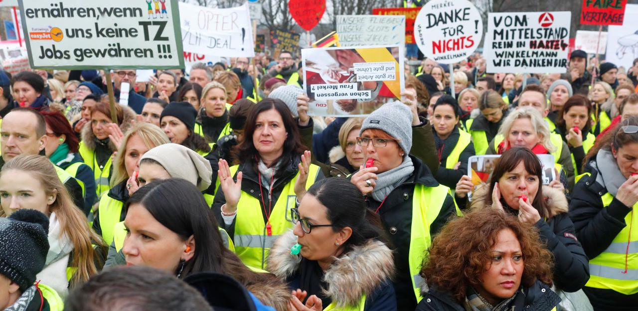 Heute.at - 2.500 Air-Berlin-Mitarbeiter gekündigt