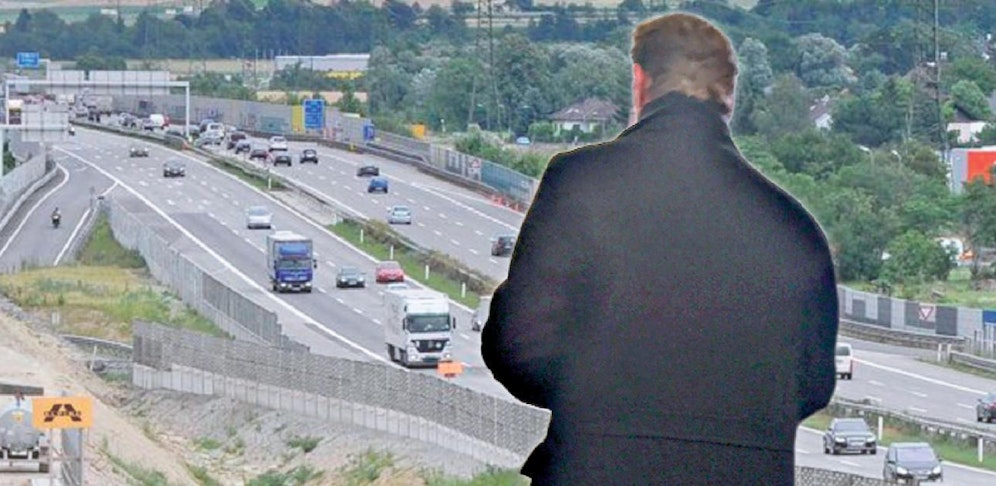 Der 48-Jährige stellte BMW 6 auf der dritten Fahrspur ab.