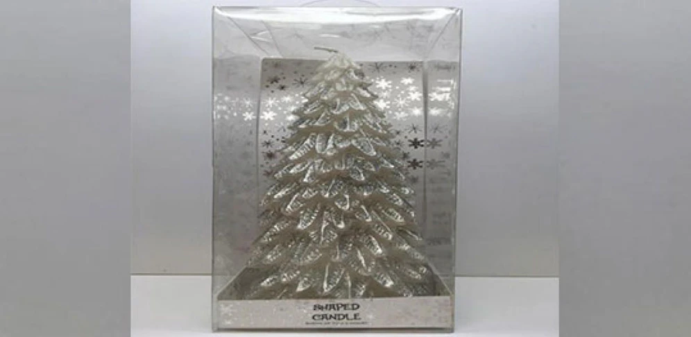 Diese Christbaumkerze brennt zu eifrig.