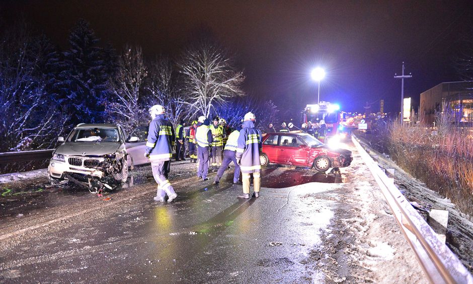 Schwerer Unfall Mit Vier Verletzten In Freistadt | Heute.at