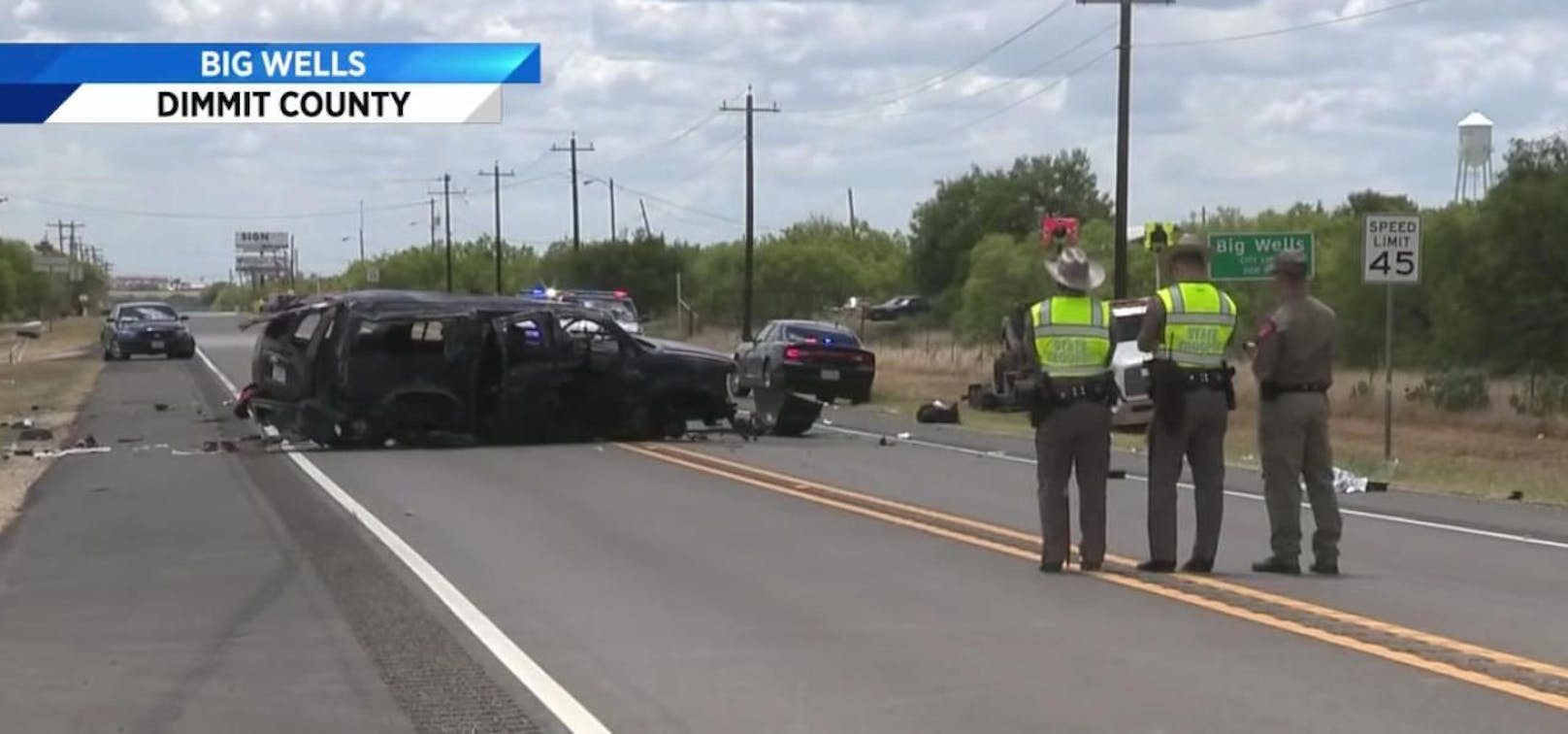 Unfallort: Bei Big Wells (Texas) war der Wagen der Migranten auf der Flucht vor der Polizei von der Straße abgekommen. 