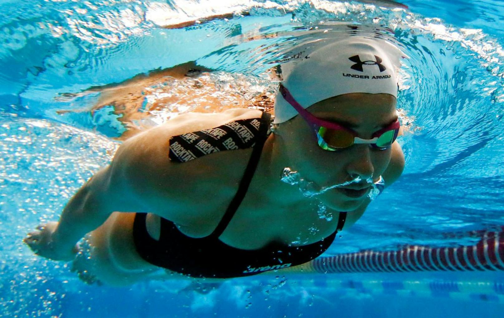 Flüchtlingshilfe! Olympia-Schwimmerin sitzt in Haft