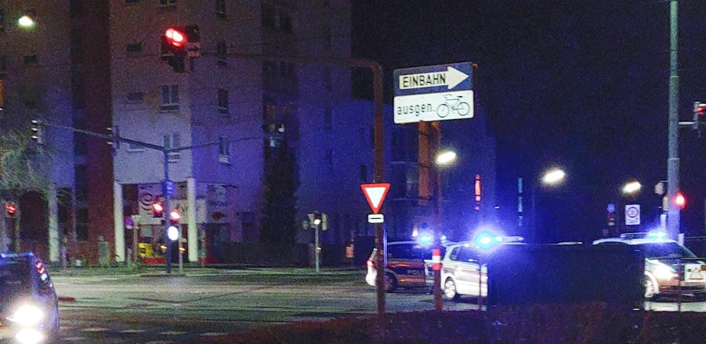 Ein Zeuge glaubte, Schüsse zu hören, und alarmierte die Polizei. Ein Schütze wurde nicht gefunden.