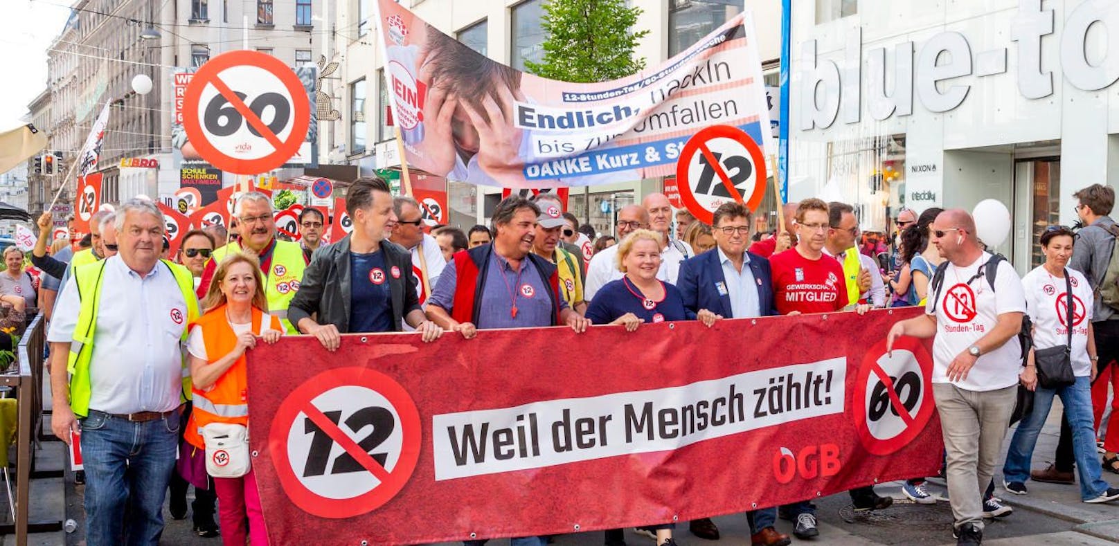 ÖGB-Demonstration gegen den 12-Stundentag Ende Juni in Wien.