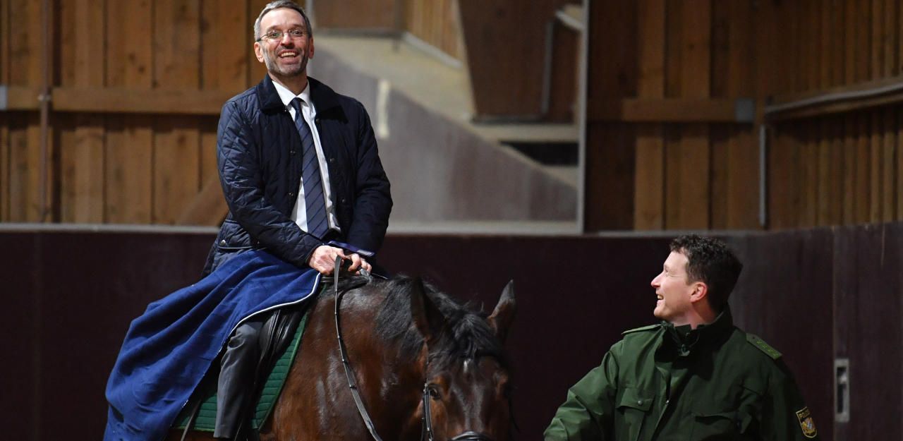 Heute.at - Hier testet Kickl sein neues Steckenpferd