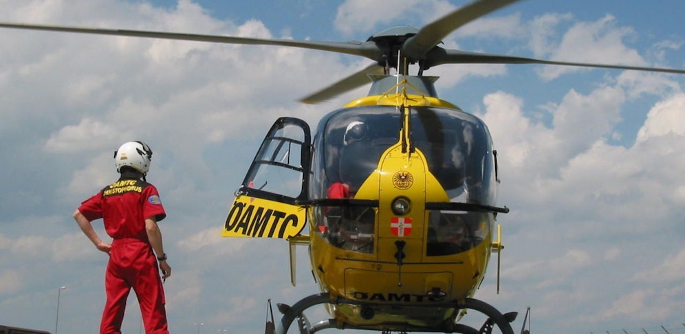 Die Radfahrerin missachtete den Vorrang des Pkw, fuhr einfach in die Kreuzung.