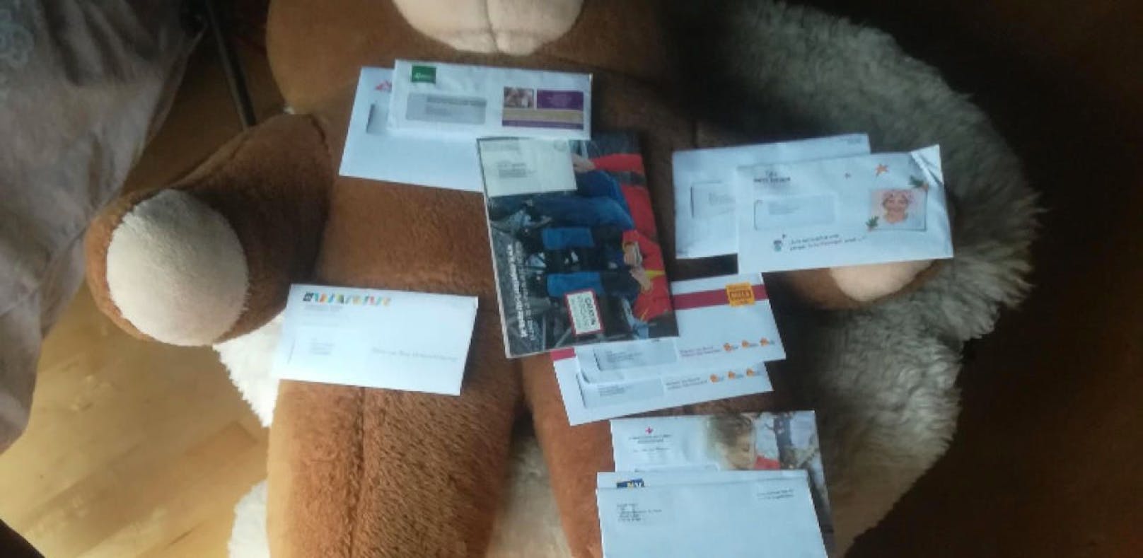 Wut auf Post: Mann erhält ständig fremde Briefe
