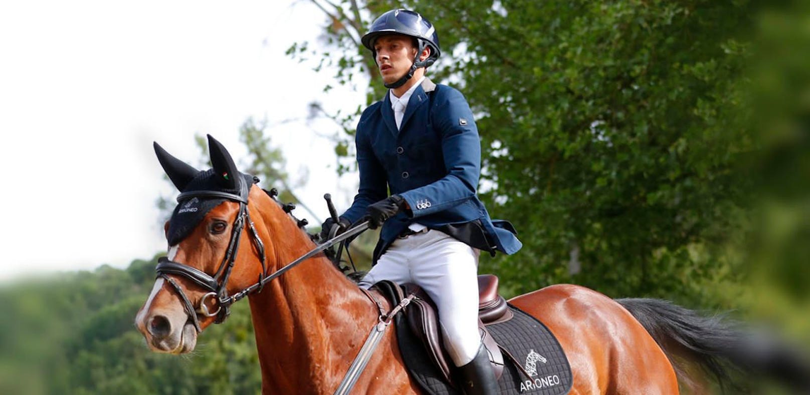 Der Franzose Maxime Debost bezahlte einen Überschlag mit seinem Pferd mit dem Leben. 
