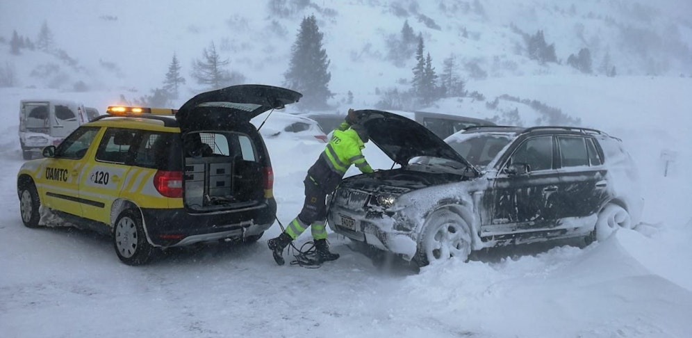 Bei Wind und Wetter hilft der ÖAMTC aus.