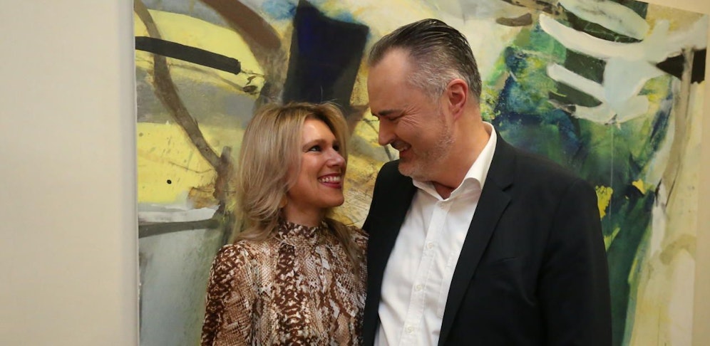 Der burgenländische Landeshauptmann Hans Peter Doskozil mit seiner Verlobten Julia Jurtschak.