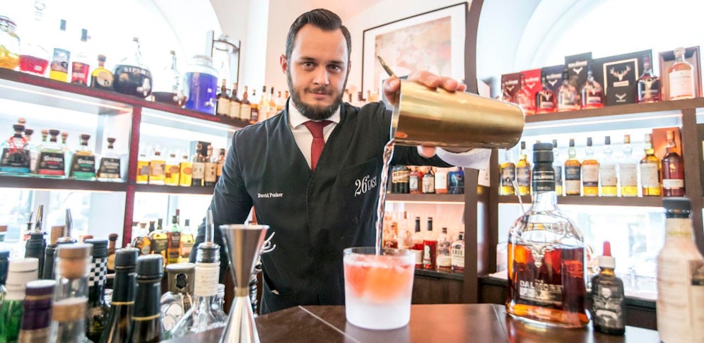 In der 240-Euro-Variante kommt der 25-jährige The Dalmore Single Malt Whisky zum Einsatz.