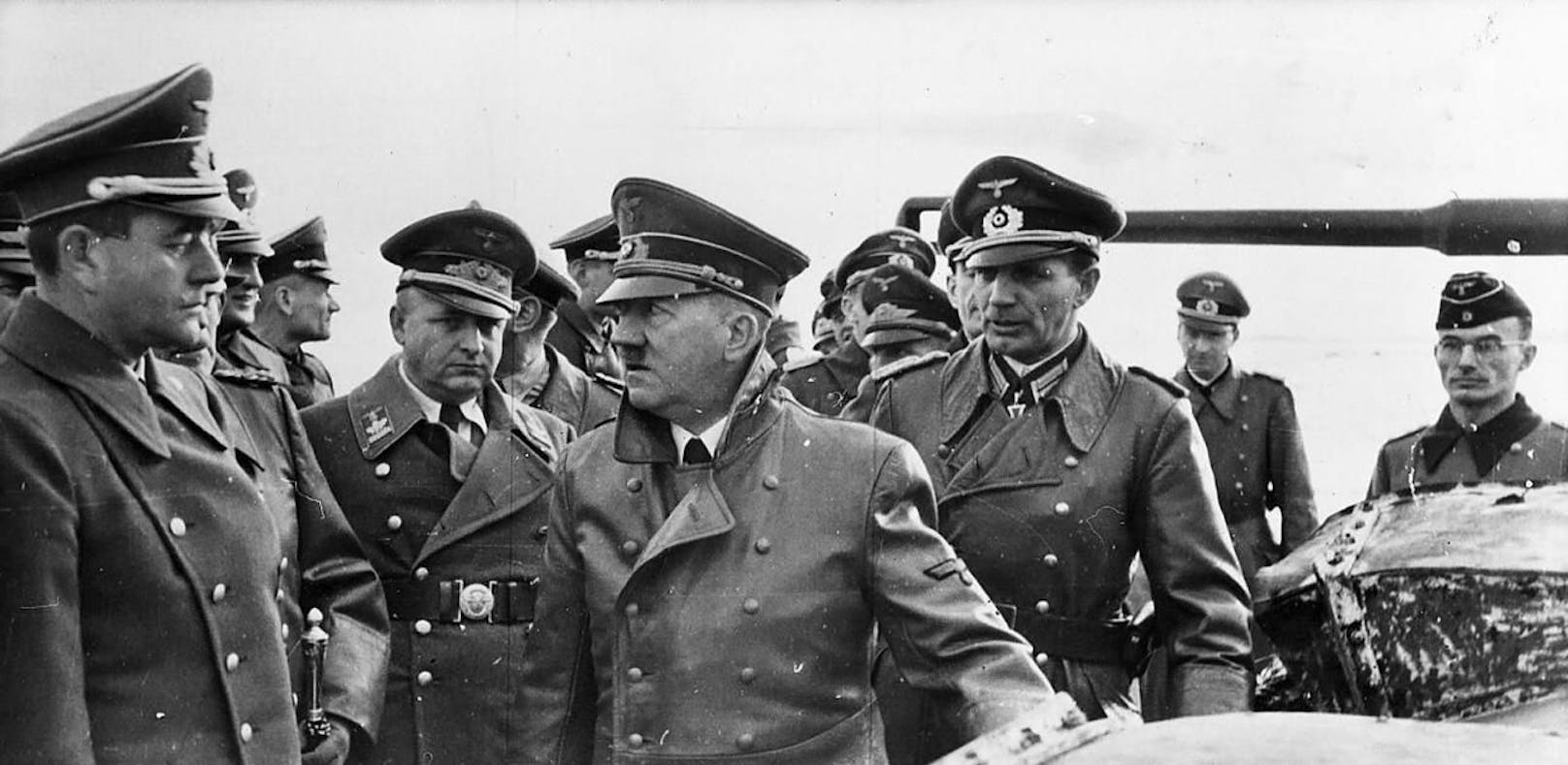 Der Vater von Hitler Alba verpasste seinen Sohn den Namen, ohne den historischen Kontext zu kennen.