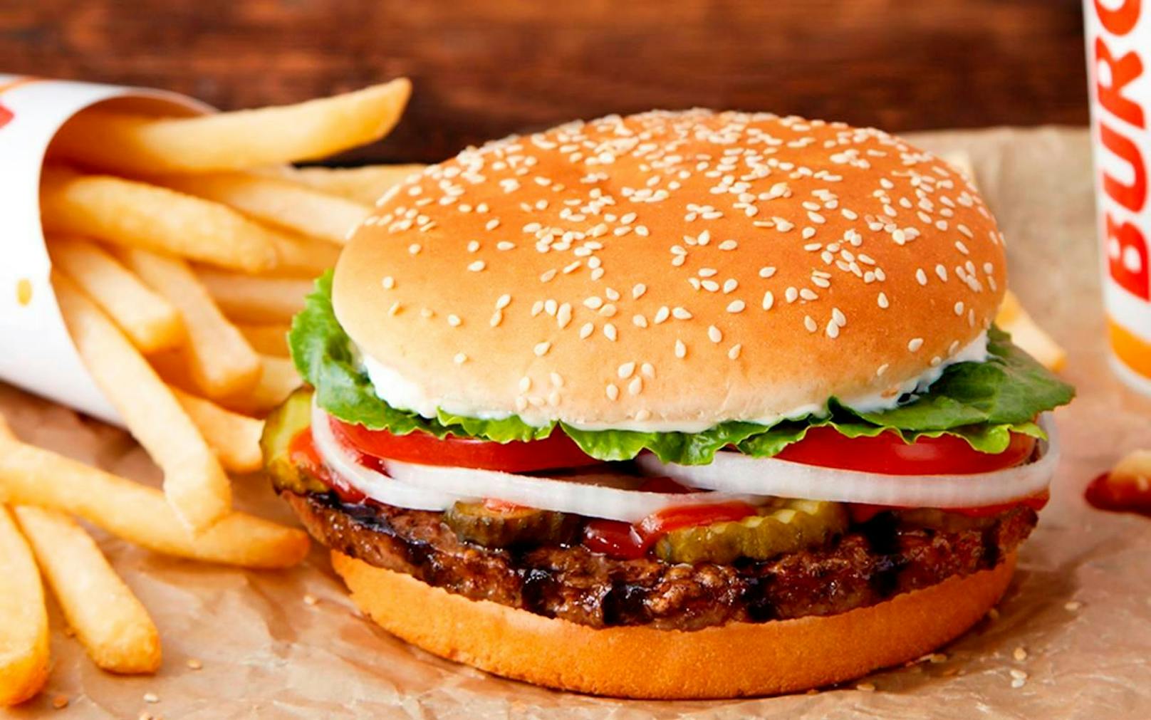 Ein Promo-Foto eines Rebel Whoppers von Burger King, der am 12. November 2019 in Europa Verkaufsstart feiert.