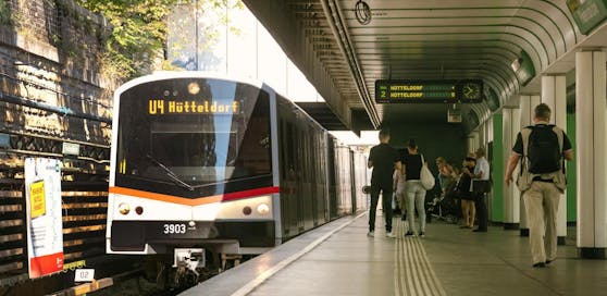 Die U4-Station Friedensbrücke wird ab 23. Oktober saniert.