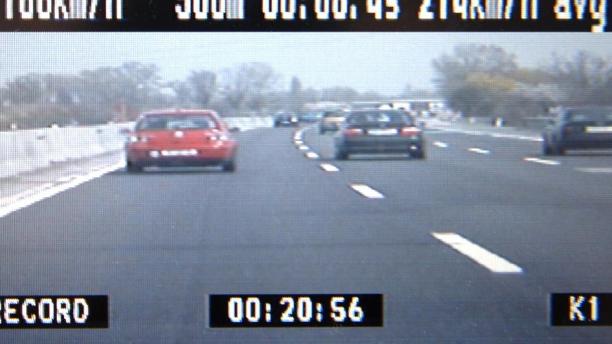 Mit fast 200 km/h gemessen – Raser erstaunt Polizei: 