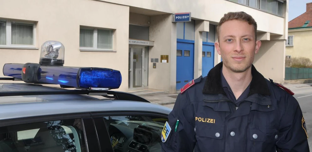 Inspektor Nikolaus H. sprintete dem Dieb nach und schnappte ihn. 