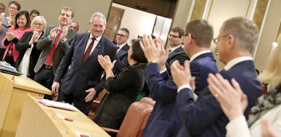 Landtagspräsident Viktor Sigl wurde am Donnerstag verabschiedet.