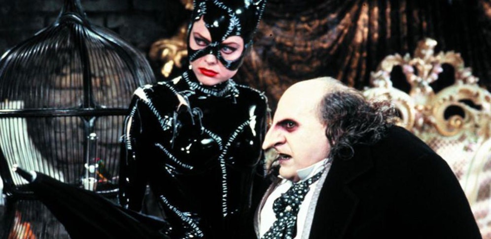 Catwoman (Michelle Pfeiffer) und der Pinguin (Danny DeVito) in "Batman Returns". 