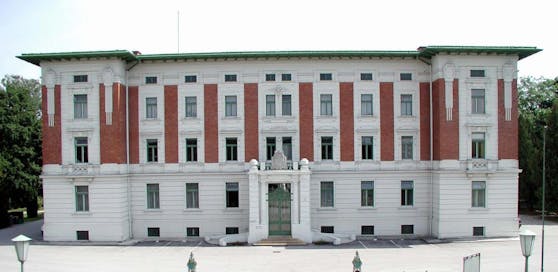 Das im Jugenstil errichtete Landesklinikum Mauer gilt als möglicher Standort der Landesausstellung 2023