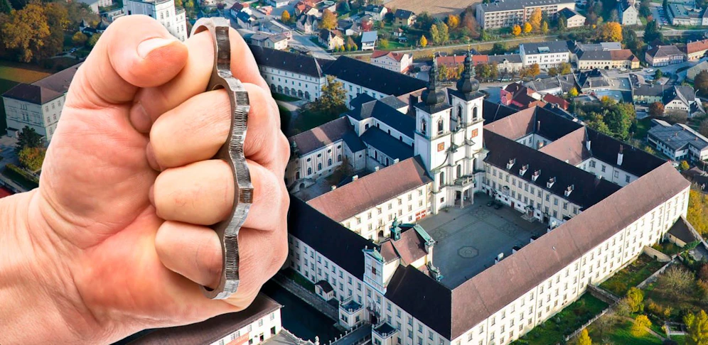 Ein 14-Jähriger attackierte seinen Kontrahenten mit einem Schlagring.
