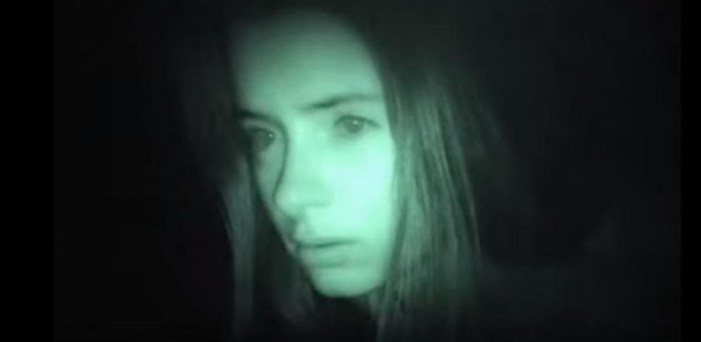 Dieses Bild aus einem Youtube-Clip soll die tote Teresa darstellen, die Kettenbrief-Unterbrecher heimsucht. Der Kettenbrief macht aber Werbung für einen Film und vermutlich auch für den Clip selbst. Dieser wurde schon über 11 Millionen Mal angeschaut.