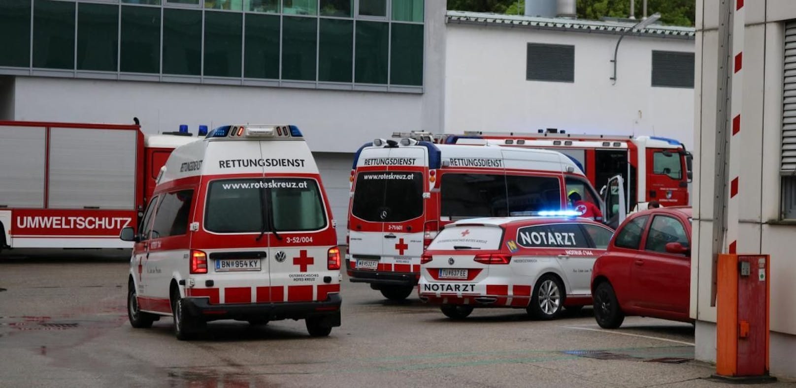 Vier Verletzte bei Chemie-Unfall im Bezirk Baden
