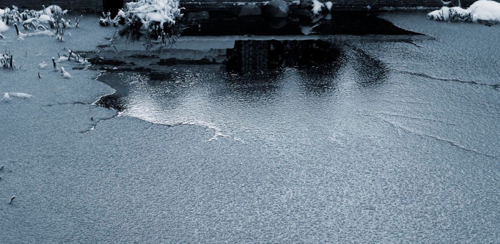 Symbolfoto eines Badeteichs.