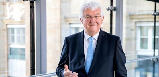 Robert Holzmann, Gouverneur der Österreichischen Nationalbank (OeNB)