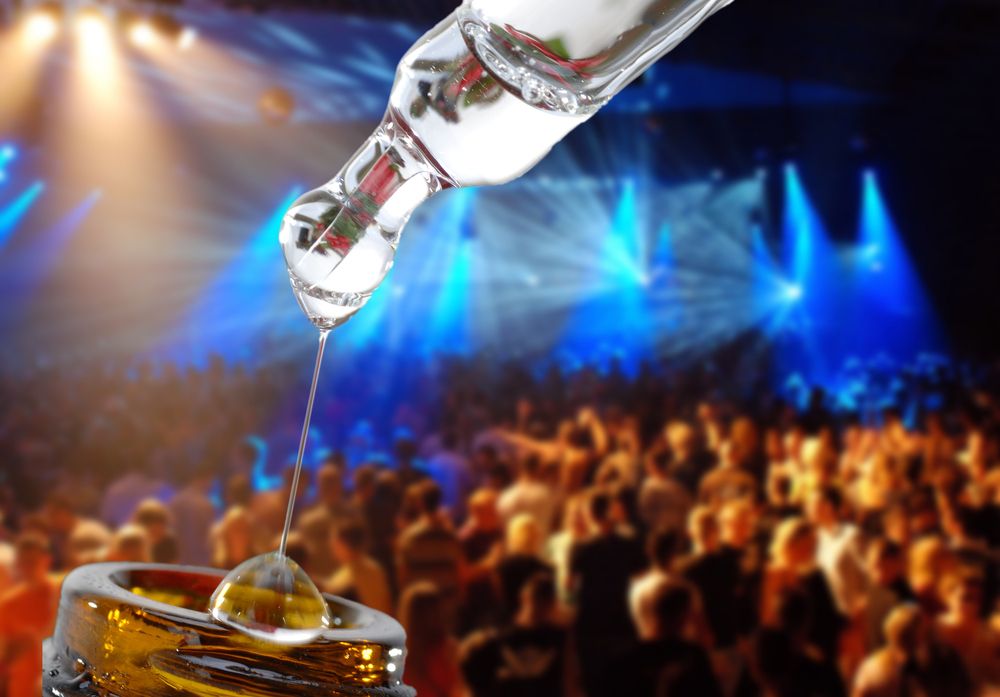 Frau bei Surfweltcup mit K.O.-Tropfen betäubt - Burgenland | heute.at