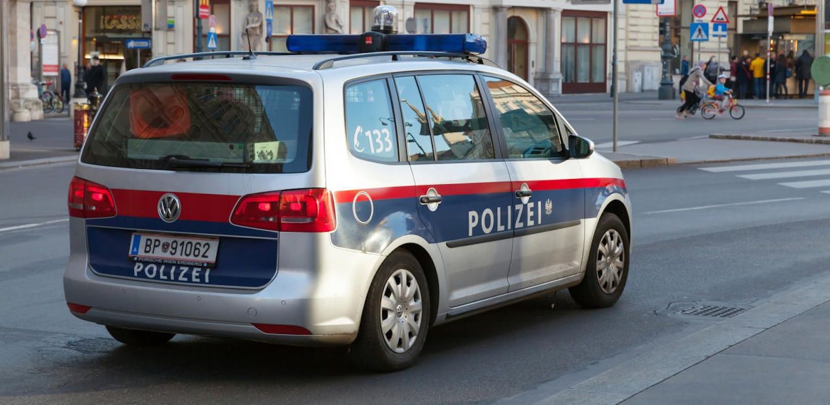 Einsatz für die Polizei in der Gußriegelstraße in Favoriten (Symbolbild).