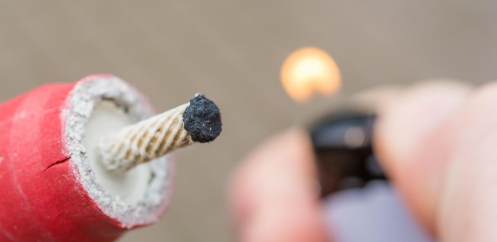 (Symbolfoto): Ein 15-jähriger Österreicher und ein 16-jähriger Ukrainer sollen in Wien-Josefstadt mehrere Zeitungskassen mit Böllern gesprengt haben.