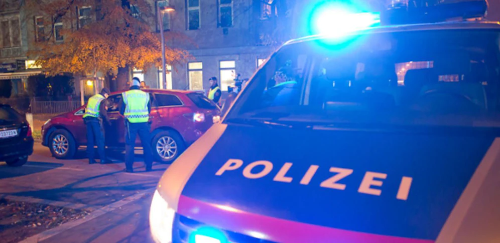 Die Polizei zog das Pärchen aus dem Verkehr.