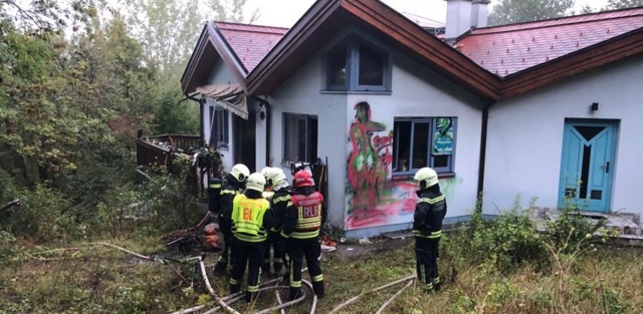 Heute.at - Branddrama: Ein Toter (63) bei Zimmerbrand