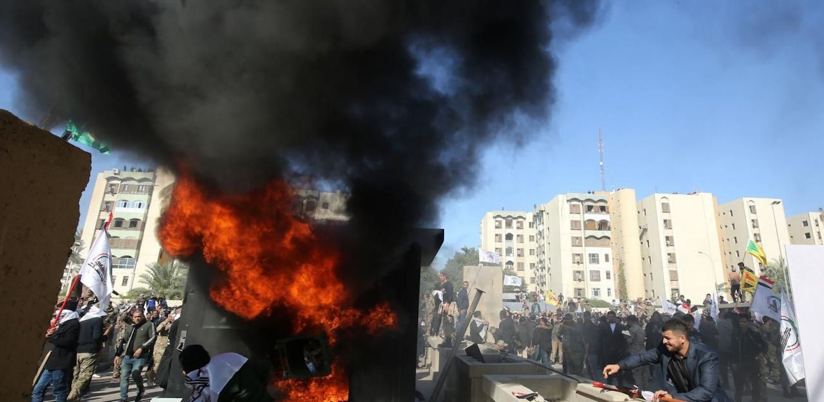 US-Botschaft im Irak von Demonstranten attackiert