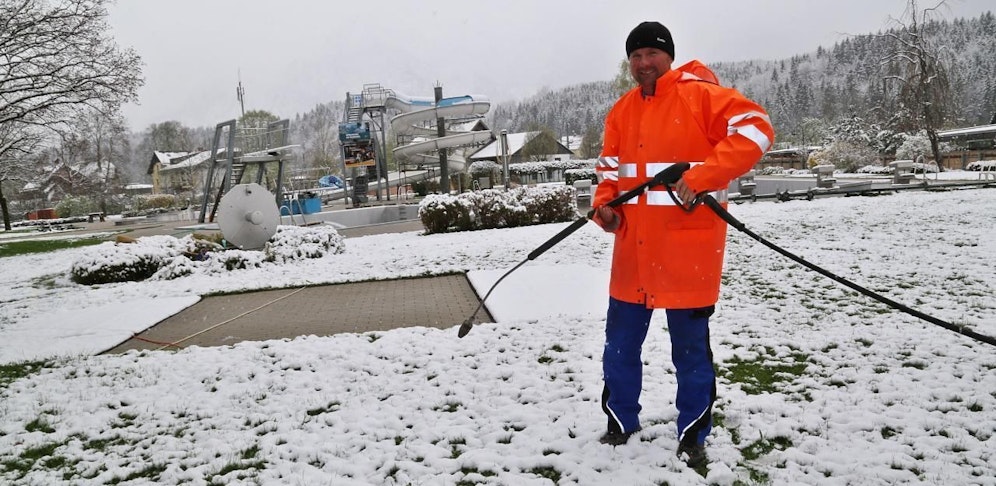 In Bad Goisern (Bez. Gmunden) macht man sich derzeit noch keine Gedanken über den Start der Freibad-Saison.