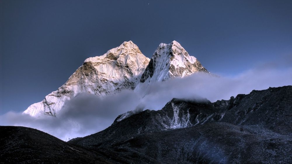 16-jährige Nepalesin hat Mount Everest bezwungen - News | heute.at