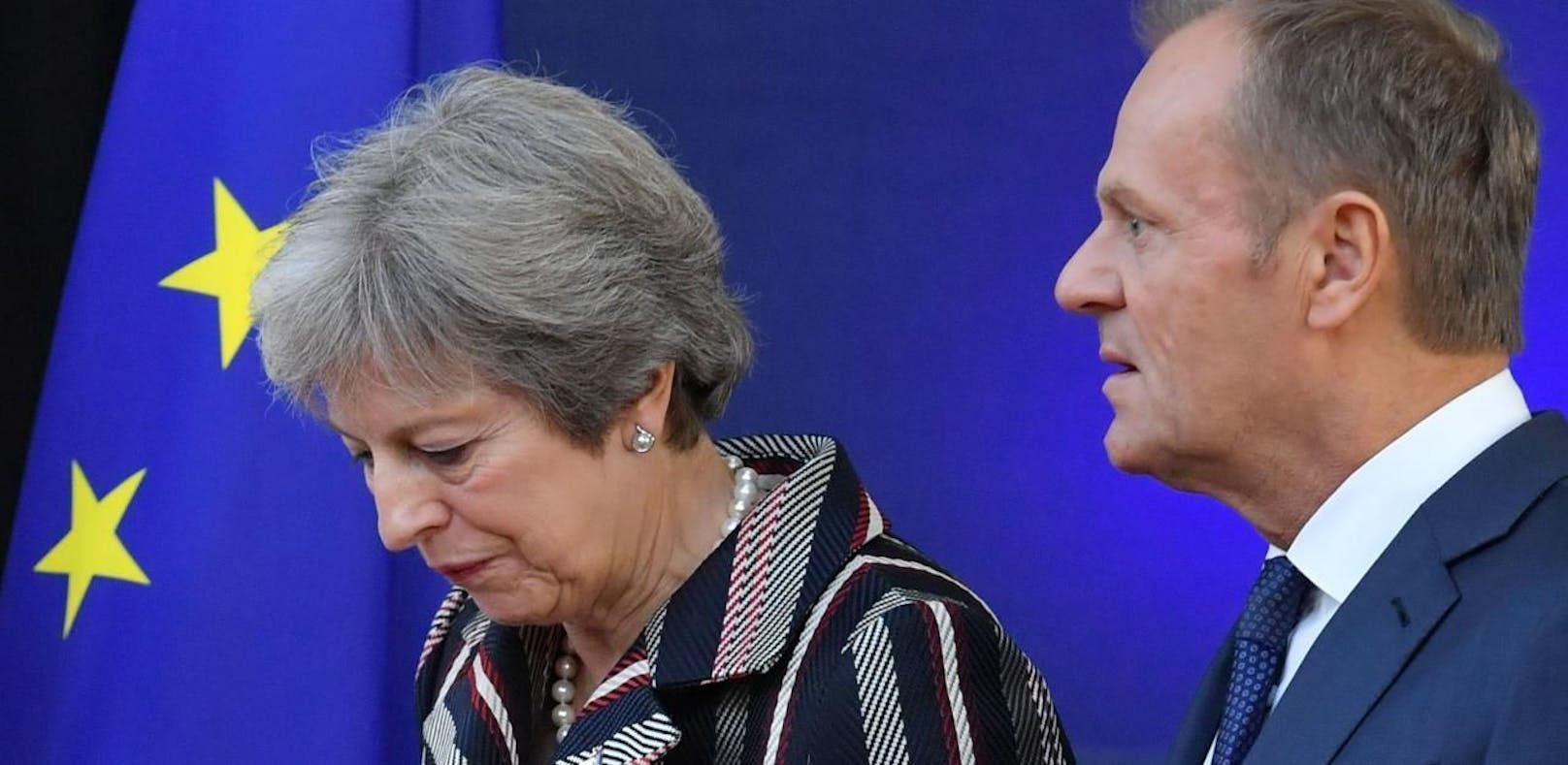 Die britische Premierministerin Theresa May mit EU-Ratspräsident Donald Tusk.
