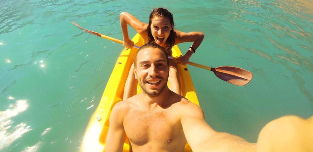 Pärchen finanziert Weltreise mit Pornos