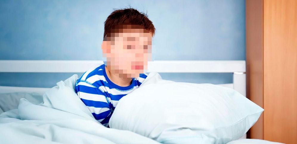 Armer Bub: Zog er sich nicht schnell genug um, wurde er geschlagen.