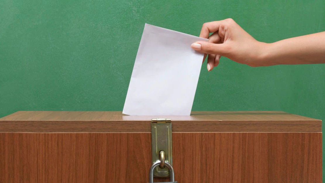 Symbolbild einer Wahlurne.
