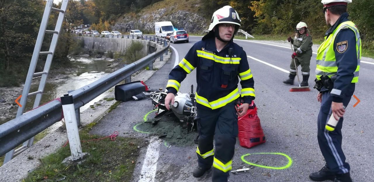 Heute.at - Biker (55) stirbt nach Crash mit einem Reh