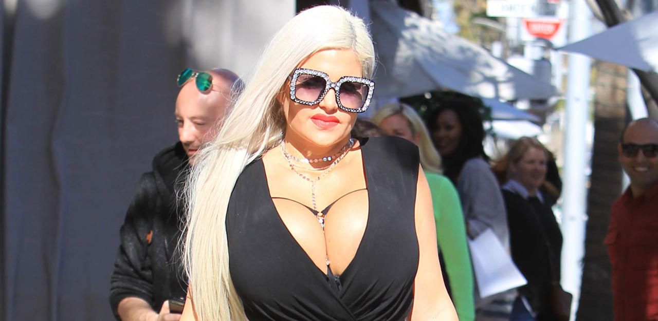 Heute.at - Sophia Vegas war wieder beim Beauty-Doc