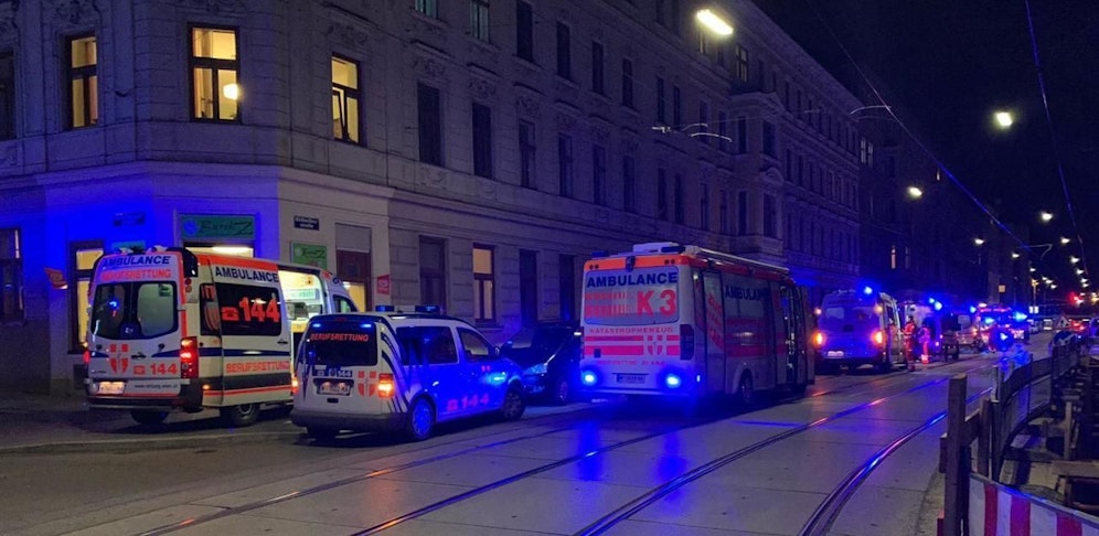 Großeinsatz in der Quellenstraße.