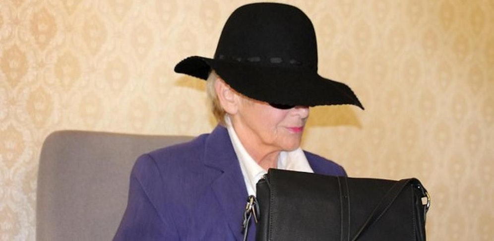 Die Angeklagte bei einem ihrer Prozesse