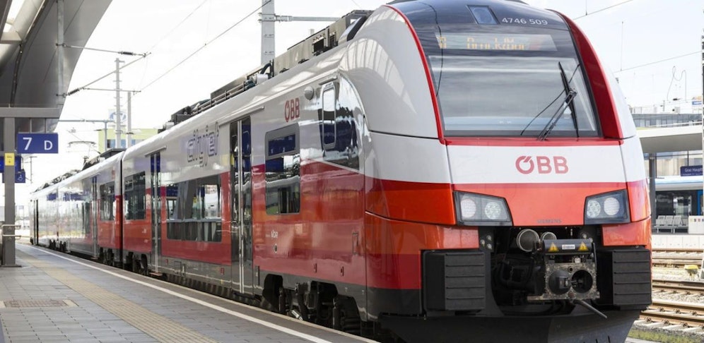 Bahn- und Busfahren wird ab 1. Juli teurer.