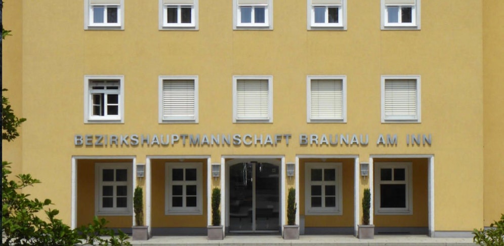 In der Bezirkshauptmannschaft Braunau rumort es.