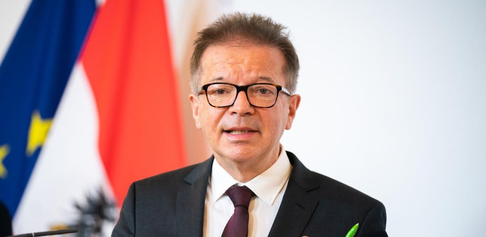 Gesundheitsminister Rudolf Anschober (Grüne) im Rahmen einer Pressekonferenz